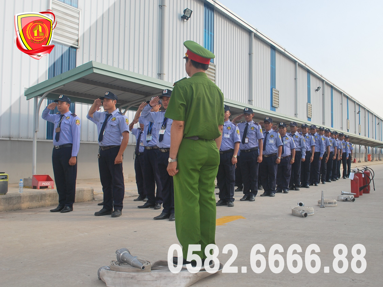vệ sĩ tháp tùng sự kiện